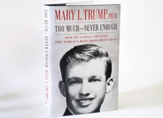 EL LIBRO QUE TIENE TEMBLANDO A LA CASA BLANCA.