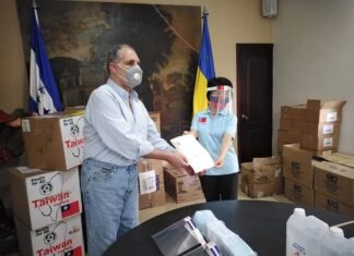 Tito Asfura recibe donativo de la Embajada de Taiwan para tratar enfermos de COVID 19.