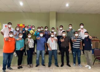 Oscar Rivera ¨anda solo¨visitando a los enrolados del RNP en Santa Barbara,Yoro, Atlántida y Colon.