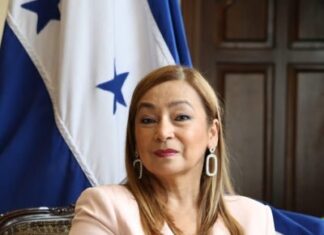 Ministra de Finanzas confirma que entregaron toda la documentación sobre el caso INVEST H a la ATIC.