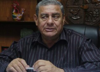 Leopoldo Crivelli es suspendido de su cargo como alcalde de Choloma tras revocarse su sobreseimiento provisional.