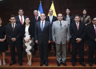 Armando Calidonio y toda la Corporación Municipal de SPS son responsabilizados por el asesinato de joven lava carros.