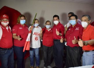 Eliseo Castro intensifica trabajo con las bases del Partido Liberal en la capital.