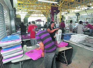 CNE reporta que 2 de cada 3 empleados se contagiaron de Covid 19 y 5 murieron durante las elecciones primarias.