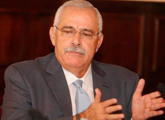 La ENEE esta acostada y quebrada por una mafia :Oscar Nájera