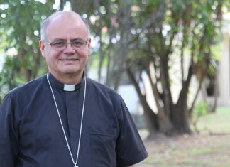 Obispo Darwin Andino exhorta a la población no botar el voto con grupos de poder que solo buscan aprovecharse del Estado