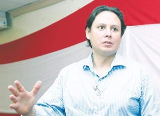 Dirigentes Liberales advierten a Eduardo Martel que si no se «cuadra» con Yani no tendrá el apoyo de las bases.