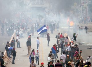 De 4 a 6 años de prision para quienes se tomen calles o carreteras.