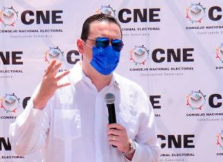 Hondureños a la mano de Dios ante inoperancia del CNE en el manejo del proceso electoral.