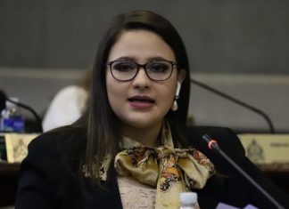 Diputada Karla Medal: Diputados nacionalistas estan dejando amarrados contratos amañados