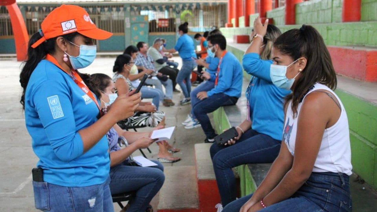 Fracaso del RNP, mas de 300 mil hondureños no tienen su nuevo documento de identificación.