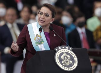 Nadie le dijo a la Presidenta Xiomara Castro que la ley Marco del sub sector eléctrico prohibe otorgar subsidios.