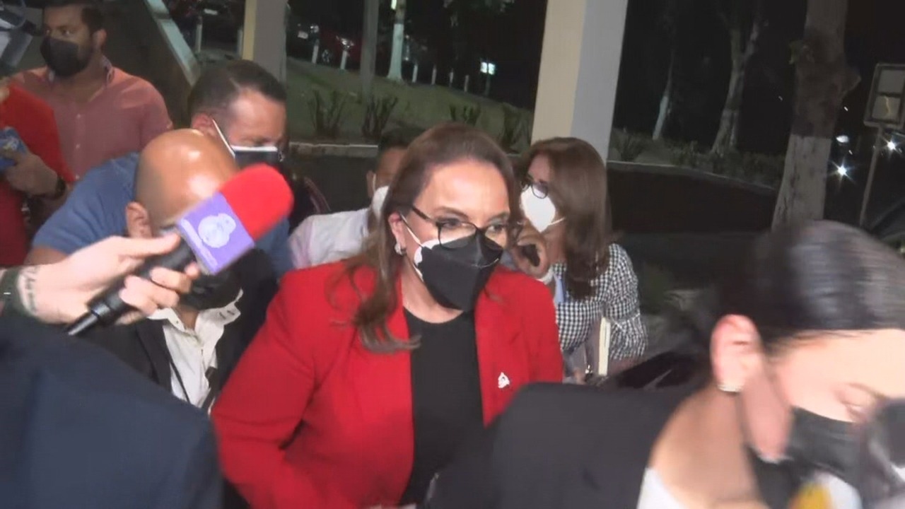 Ultima Hora¡¡ Libre Traiciona a Salvador Nasralla, Jorge Calix asumiría la presidencia del Congreso.