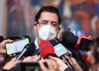 Mel: «Golpistas han agarrado la Constitución como yagual viejo»