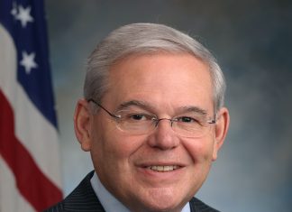 Senador de EEUU pide que expresidente Hernandez sea sancionado como narcotraficante importante.