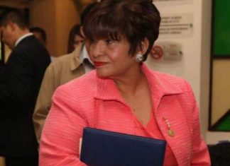 Tras acuerdo político, Procuradora Estela Cardona presentara su renuncia ante el Congreso Nacional para que procedan a nombrar a los funcionarios que solicito la presidenta Xiomara Castro.