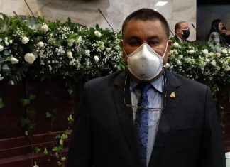 Sigue la misma historia en el gobierno de Xiomara Castro, Diputado Carlos Umaña advierte del colapso inminente del sistema de salud por Covid.