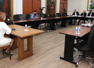 El CN escogera esta semana los sustitutos de Rixi Moncada y Enrique Reina en el CNE y TJE
