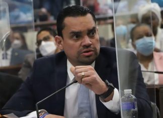 Libre y sus aliados propicia una brutal represion al negar trabajo a miles de personas,denuncia la Bancada Nacionalista