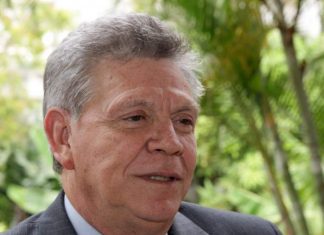 El gobierno de Xiomara Castro da mal uso al escudo de Honduras en su correspondecia oficial : Academia Hondureña de Geografia e Historia