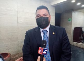La bancada del PN esta unida para evitar el juicio politico contra el Fiscal del Estado y el presidente de la CSJ :Diputado Jack Uriarte