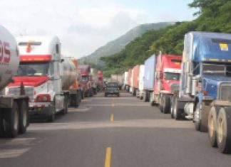 Día 103 del gobierno de Xiomara Castro, Transportistas de carga pesada paralizan las principales carreteras del país.