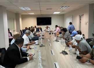 Transportistas rompen diálogo con el gobierno