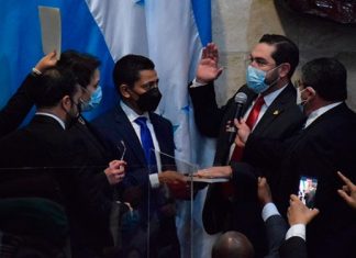 Chele Castro anuncia que Jorge Calix será propuesto como candidato Presidencial de la bancada independiente.
