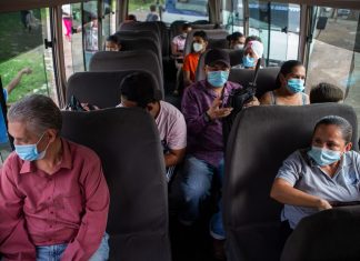 Ante el incumplimiento del Gobierno de Xiomara Castro, Transportistas anuncian duro incremento de tres lempiras a la tarifa.