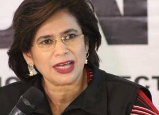 Finanzas: Agencia calificadora desconoce resultados de las recaudaciones tributarias