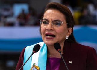 Ante la tenebrosa cantidad de muertos en el país, Presidenta Xiomara Castro anuncia la creación de la policía comunitaria.