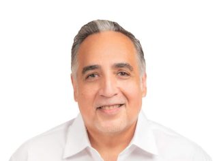 Moises Ulloa cercano colaborador de Salvador Nasralla es denunciado por acoso sexual y laboral