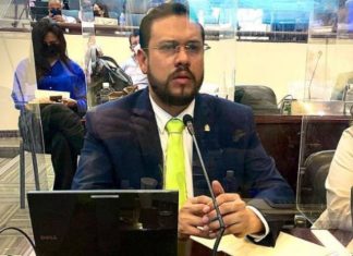 Insolito, Diputado Mauricio Rivera suspendido, Rasel Tome y Edgardo Casaña siguen legislando pece a tener sentencia firme.