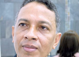 Ex comisionado policial: Nueva ley del CNDS «es un adefesio que no sirve de nada»