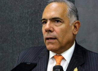 Pepe Lobo revela que Oscar Álvarez, Tito Asfura y otros buscarán la candidatura oficial dentro del PN.