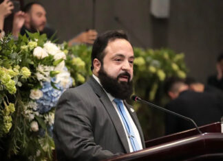 Luis Redondo:»Me honra informar que «ninguno» de los 128 congresistas propietarios y suplentes han cometido actos de corrupción».