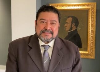 Embajador Quezada se mete al pleito y asegura que los diputados Nacionalistas no se reunieron con Almagro.
