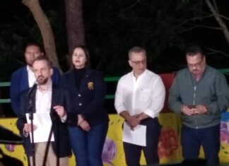 Ministros rinden cuentas y siguen fijos