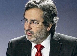 Un desacreditado Juan Jimenez Mayor vuelve al país para observar el proceso de selección de los nuevos Magistrados de la CSJ.