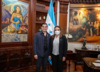 Octavio Pineda el dinámico funcionario al que la Presidenta Xiomara Castro le designo recuperar el FHIS.