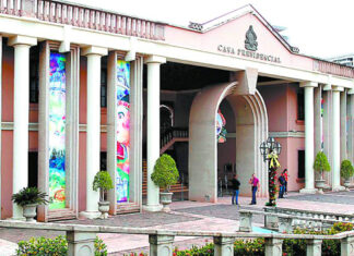 «Bono navideño» para diputados tendría la bendición de la Casa de Gobierno.