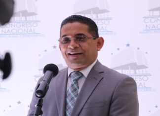 Magistrado José Juan Pineda asume la Presidencia del TSC.
