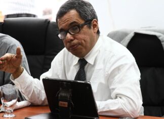 Economista: Preocupante que las remesas superen a las exportaciones