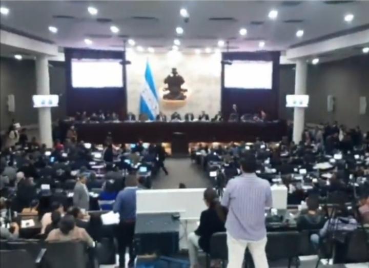 Aprobado Presupuesto de la Republica en medio de cuestionamientos de ...