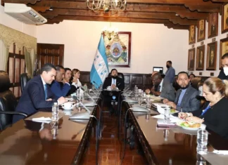 Sigue el circo, convocados los jefes de bancada del CN para abordar avances sobre los acuerdos para nombrar nuevos Magistrados de la CSJ.