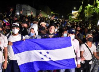 Mientras los políticos se reparten la Corte, 200 mil hondureños migraron en 2022 y la proyección para 2023 es aterradora.