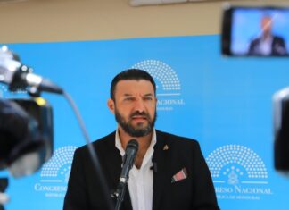 Rasel Tome propondrá en reunión elite de Libre que se aplique la segunda vuelta y que las elecciones de Alcaldes y Diputados sean separadas.