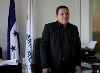 Luis Javier Santos asegura que la crisis del MP podría ser una excusa para aprobar reformas legales que debilitarían a un más la institución.