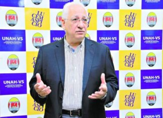 Estudiantes de la UNAH victimas de asaltos, extorsión y violaciones, responsabilizan incapacidad del Rector «Interino» Francisco Herrera.