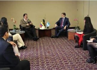 En Venezuela: Mel Zelaya se reúne con secretario del ALBA, Félix Plasencia